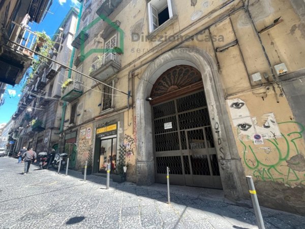 appartamento in vendita a Napoli in zona Pendino / San Giuseppe