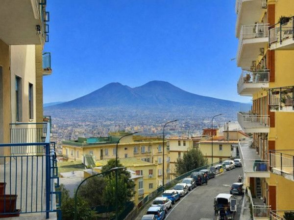 appartamento in vendita a Napoli in zona Vomero