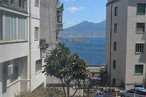 appartamento in vendita a Napoli in zona Posillipo