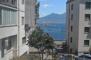 appartamento in vendita a Napoli in zona Posillipo