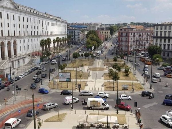 appartamento in vendita a Napoli in zona San Lorenzo