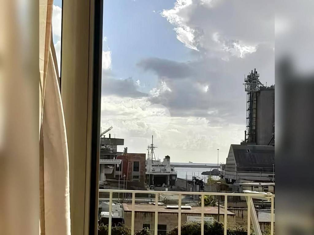 appartamento in vendita a Napoli in zona Mercato