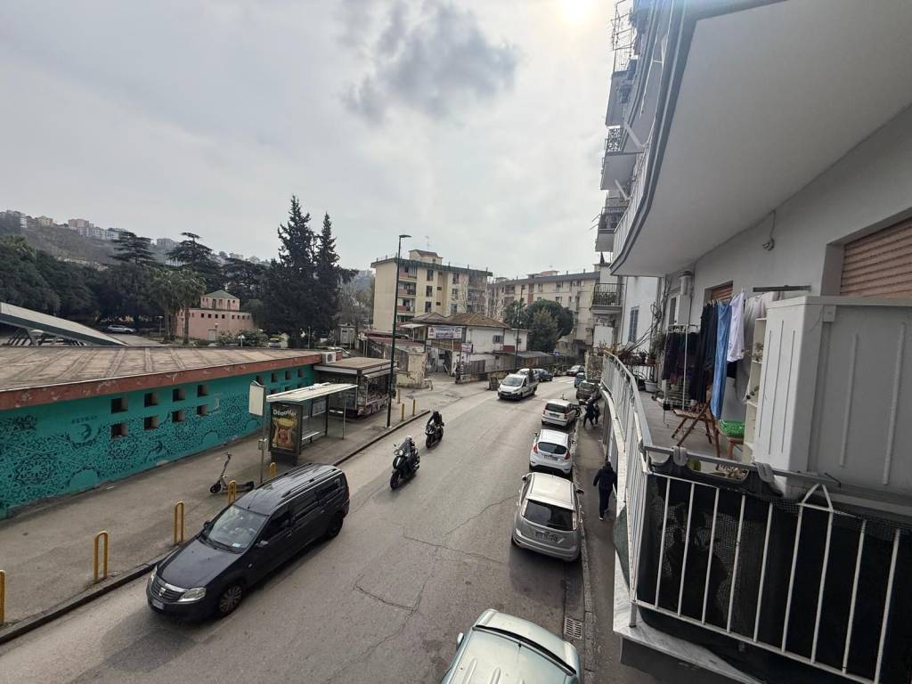 appartamento in vendita a Napoli in zona Fuorigrotta