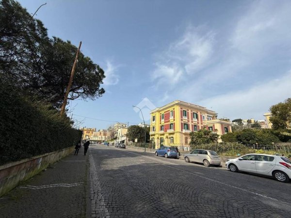 appartamento in vendita a Napoli in zona Posillipo