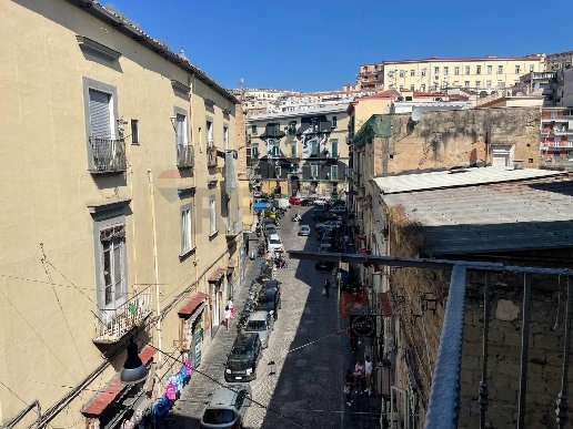 appartamento in vendita a Napoli in zona Stella