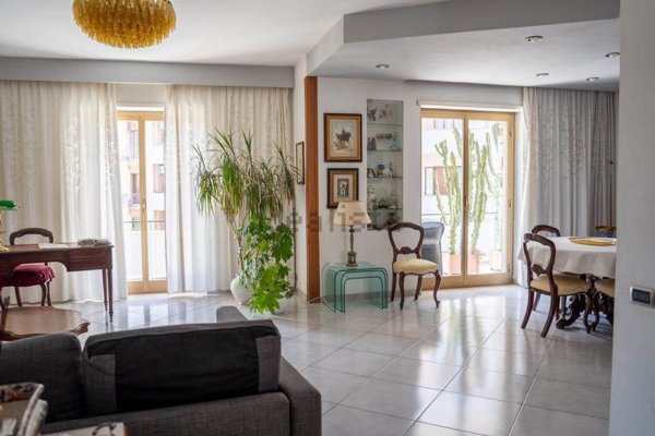 appartamento in vendita a Napoli in zona Arenella