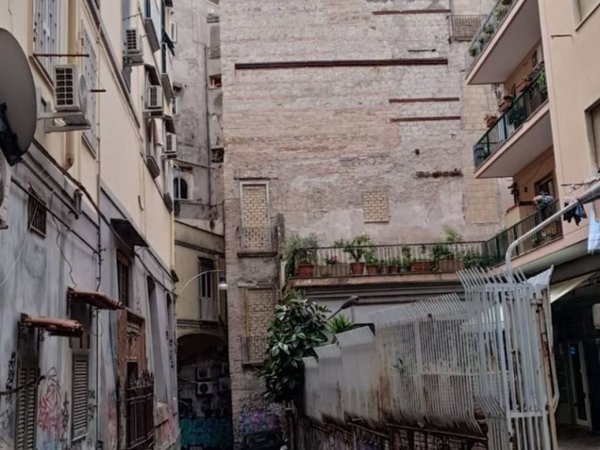 intera palazzina in vendita a Napoli
