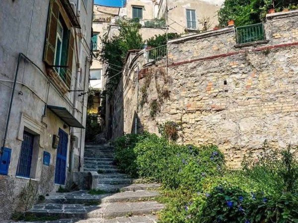 appartamento in vendita a Napoli in zona Arenella