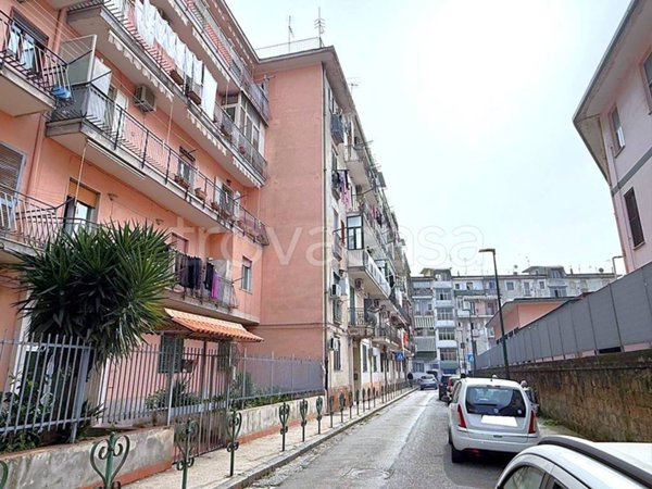 appartamento in vendita a Napoli in zona Barra