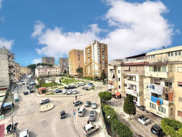 appartamento in vendita a Napoli in zona Secondigliano