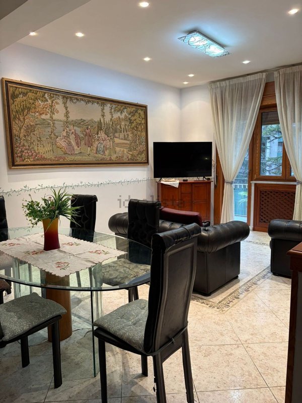 appartamento in vendita a Napoli in zona Arenella