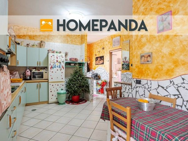 casa indipendente in vendita a Napoli in zona Pianura