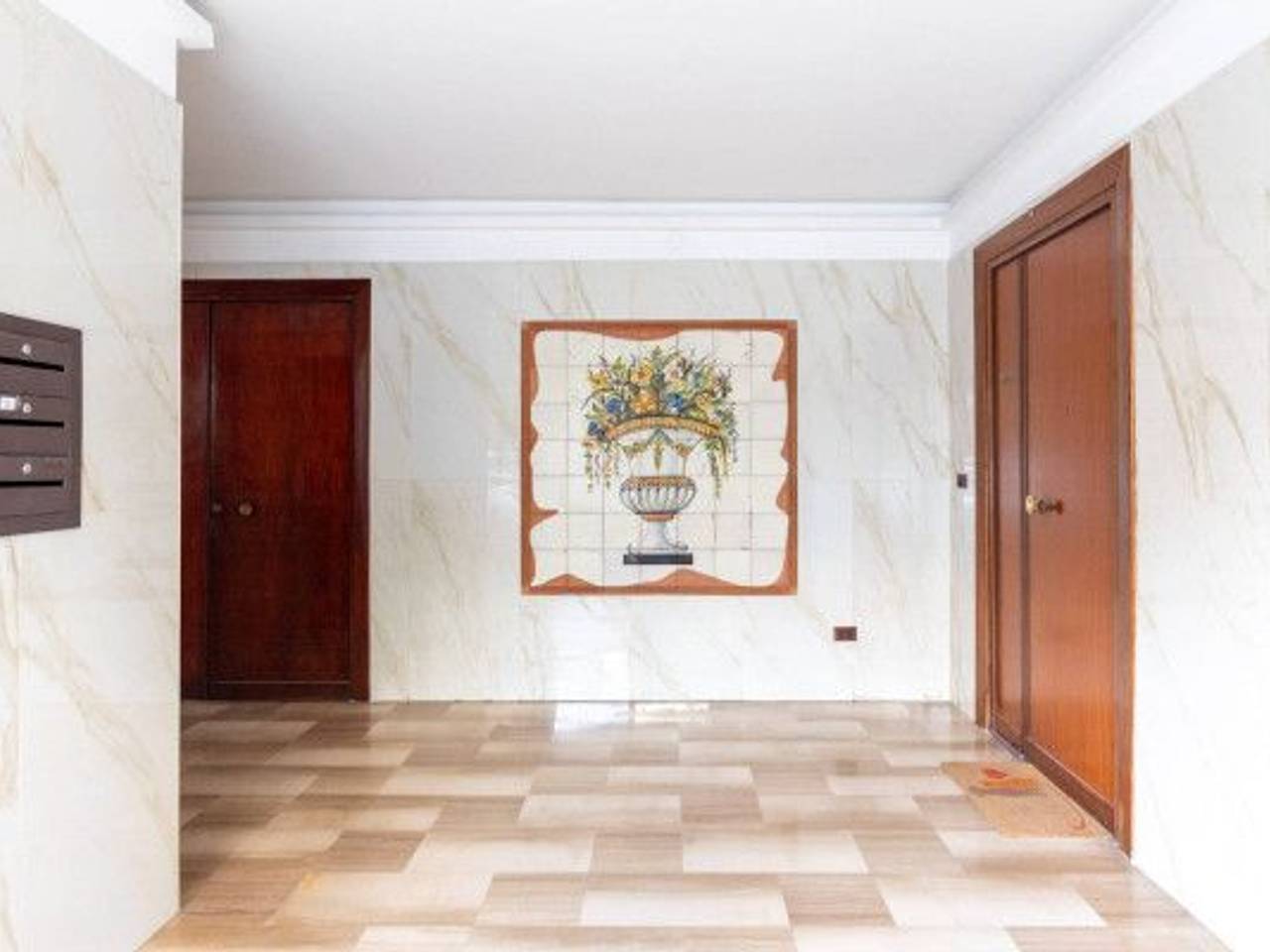 appartamento in vendita a Napoli in zona Arenella