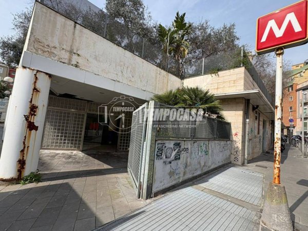 appartamento in vendita a Napoli in zona Arenella