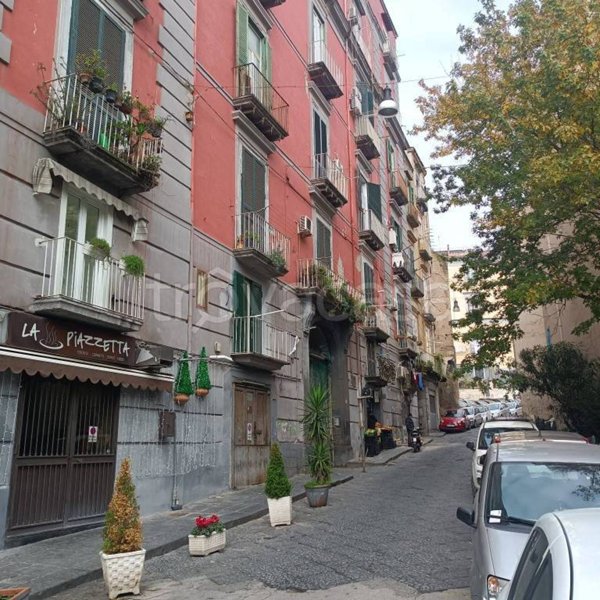 appartamento in vendita a Napoli in zona Stella