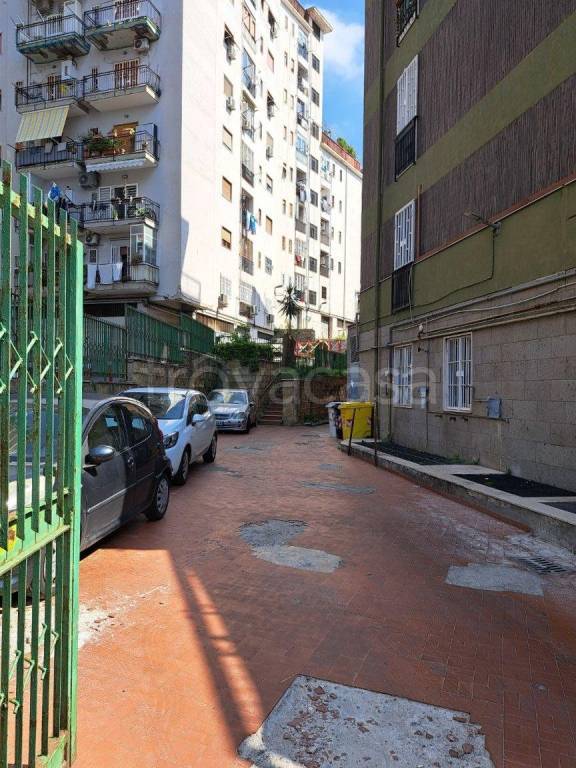 appartamento in vendita a Napoli