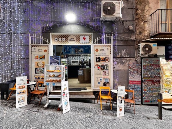 negozio in vendita a Napoli