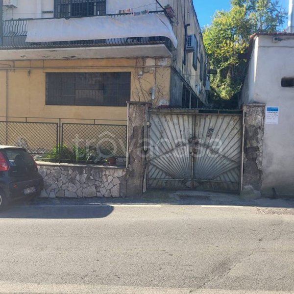 negozio in vendita a Napoli