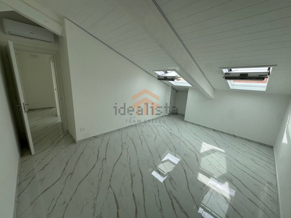 appartamento in vendita a Napoli in zona Pendino / San Giuseppe