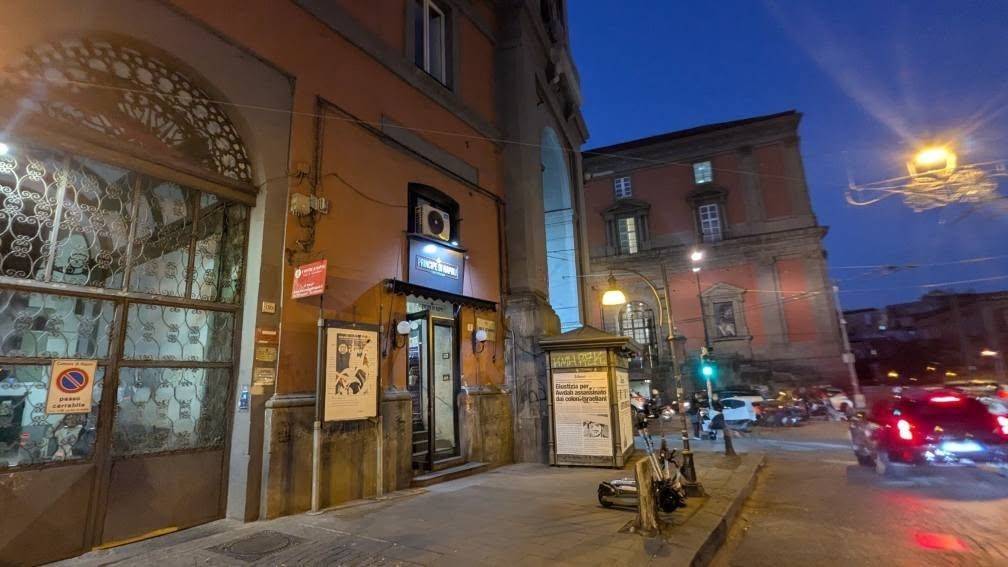 appartamento in vendita a Napoli in zona San Lorenzo