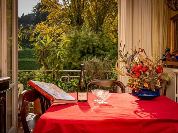 appartamento in vendita a Napoli in zona Posillipo