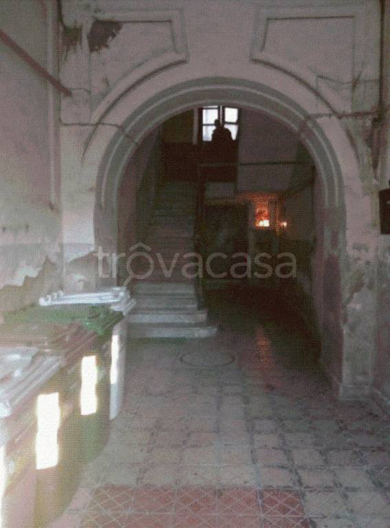 appartamento in vendita a Napoli in zona Stella