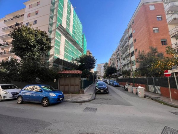 appartamento in vendita a Napoli in zona Capodimonte / Colli Aminei