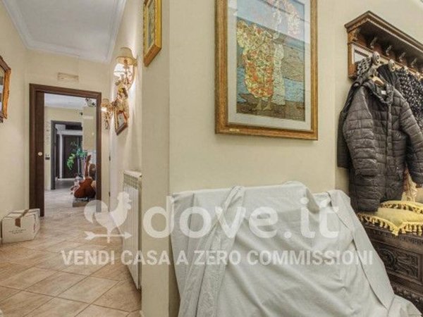 appartamento in vendita a Napoli in zona Stella