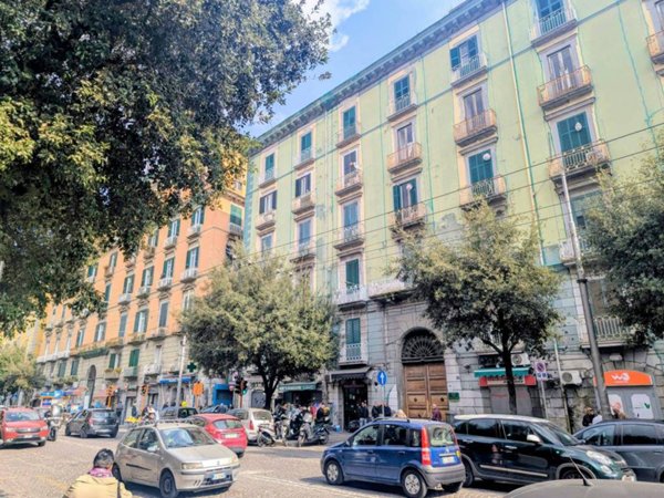 appartamento in vendita a Napoli in zona Stella