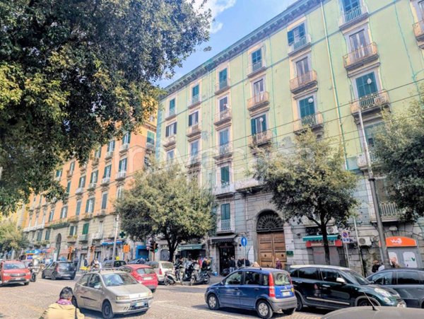 appartamento in vendita a Napoli in zona Stella