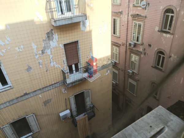 appartamento in vendita a Napoli in zona Pendino / San Giuseppe