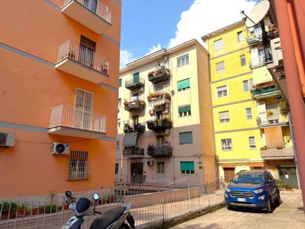appartamento in vendita a Napoli in zona Bagnoli