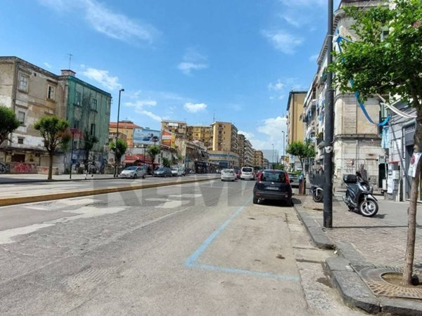 appartamento in vendita a Napoli in zona Vicaria