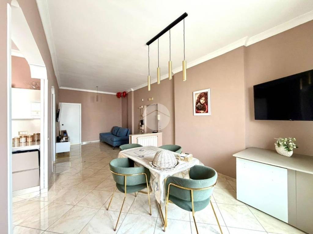 appartamento in vendita a Napoli in zona Fuorigrotta