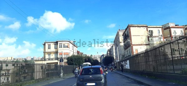 appartamento in vendita a Napoli in zona Stella