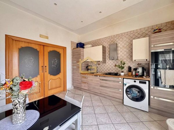 appartamento in vendita a Napoli in zona Piscinola