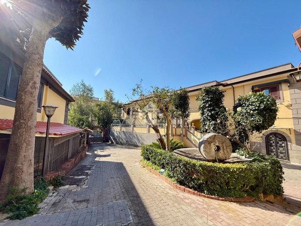 appartamento in vendita a Napoli in zona Soccavo