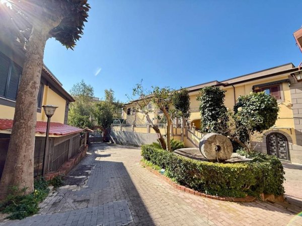 appartamento in vendita a Napoli in zona Soccavo