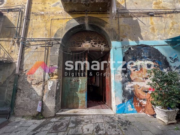 appartamento in vendita a Napoli in zona Stella