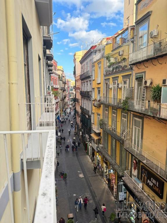 appartamento in vendita a Napoli in zona San Ferdinando