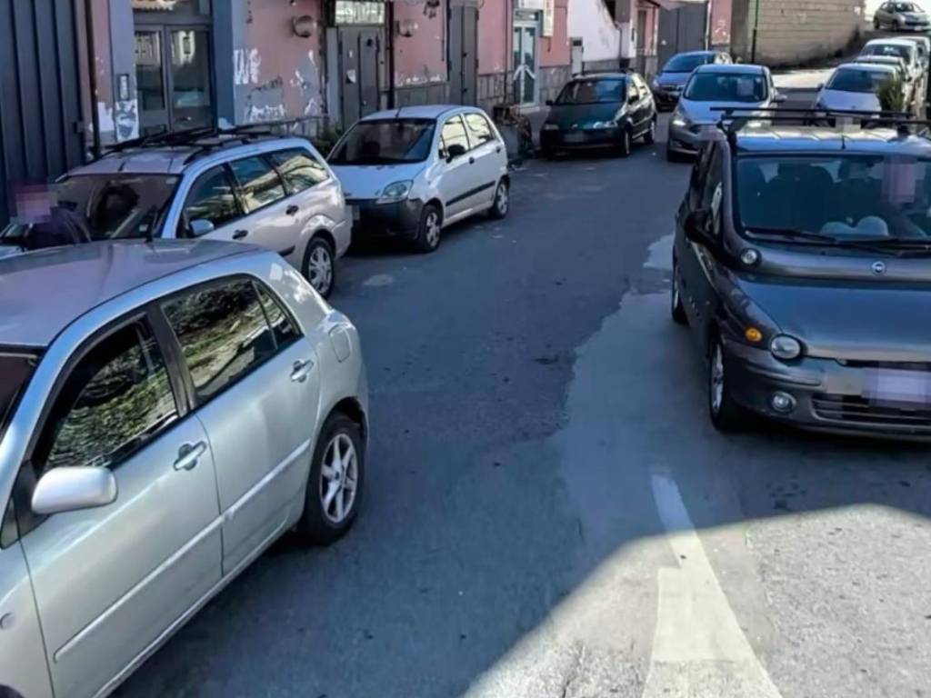 negozio in vendita a Napoli in zona Piscinola