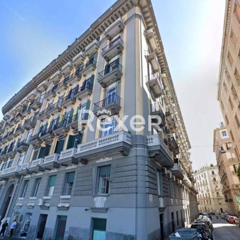 appartamento in vendita a Napoli in zona San Ferdinando
