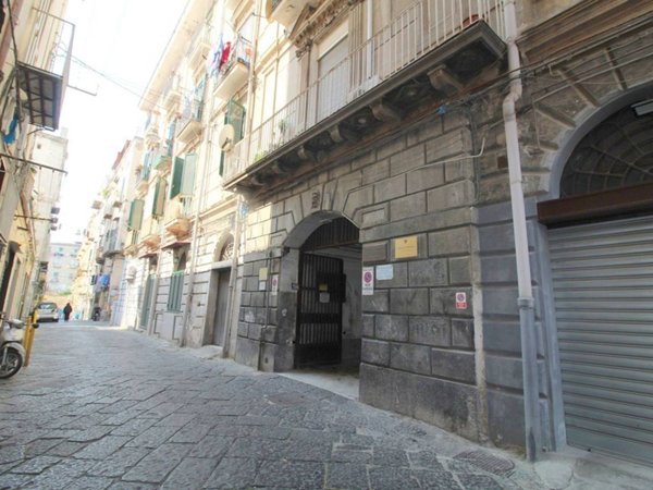 appartamento in vendita a Napoli in zona Stella