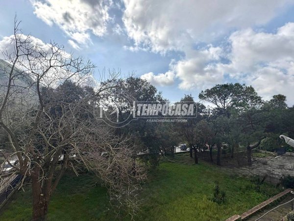 appartamento in vendita a Napoli in zona Pianura