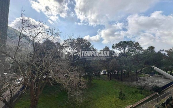 appartamento in vendita a Napoli in zona Pianura