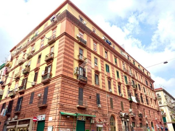appartamento in vendita a Napoli in zona Vicaria