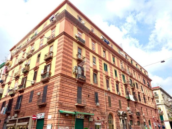 appartamento in vendita a Napoli in zona Vicaria