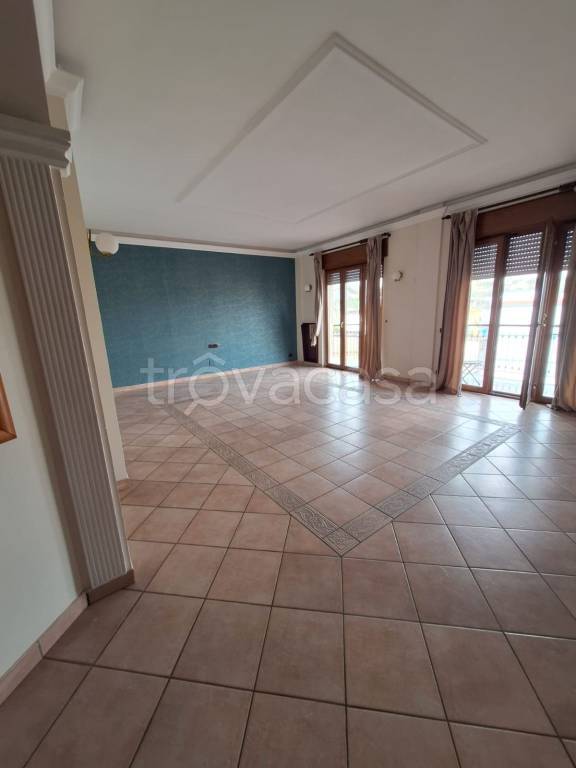 appartamento in vendita a Napoli in zona Stella