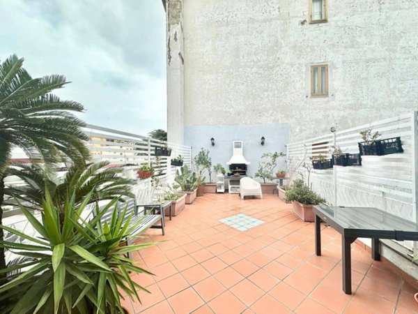 appartamento in vendita a Napoli in zona Posillipo