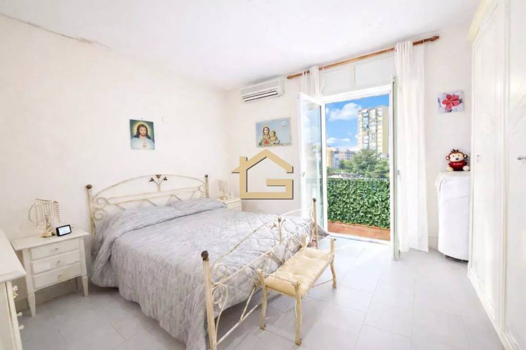 appartamento in vendita a Napoli in zona Miano